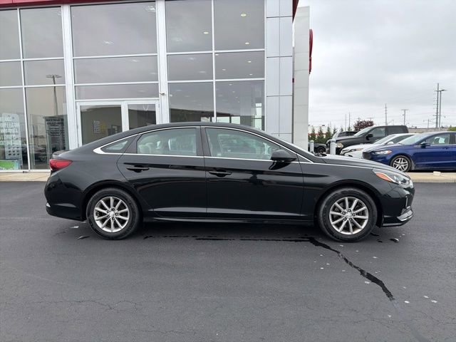 Used 2018 Hyundai Sonata SE w/ Cargo Package FWD image 8