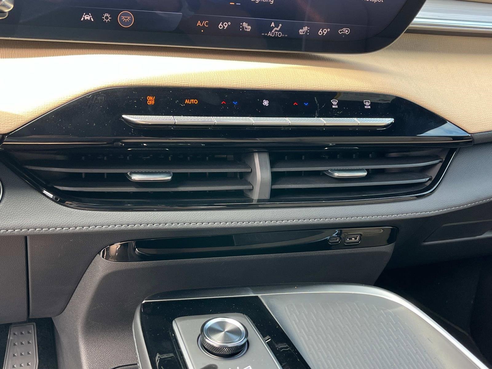 New 2026 Buick Enclave Preferred w/ Power Package image 31