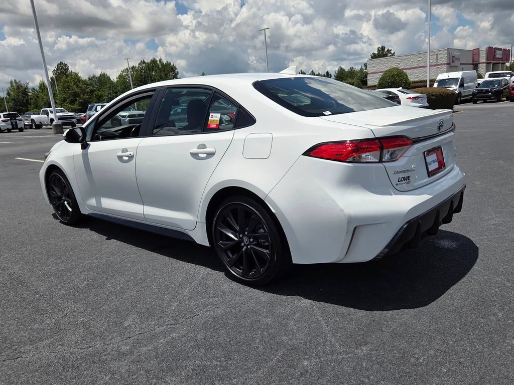 Certified 2025 Toyota Corolla SE FWD image 9
