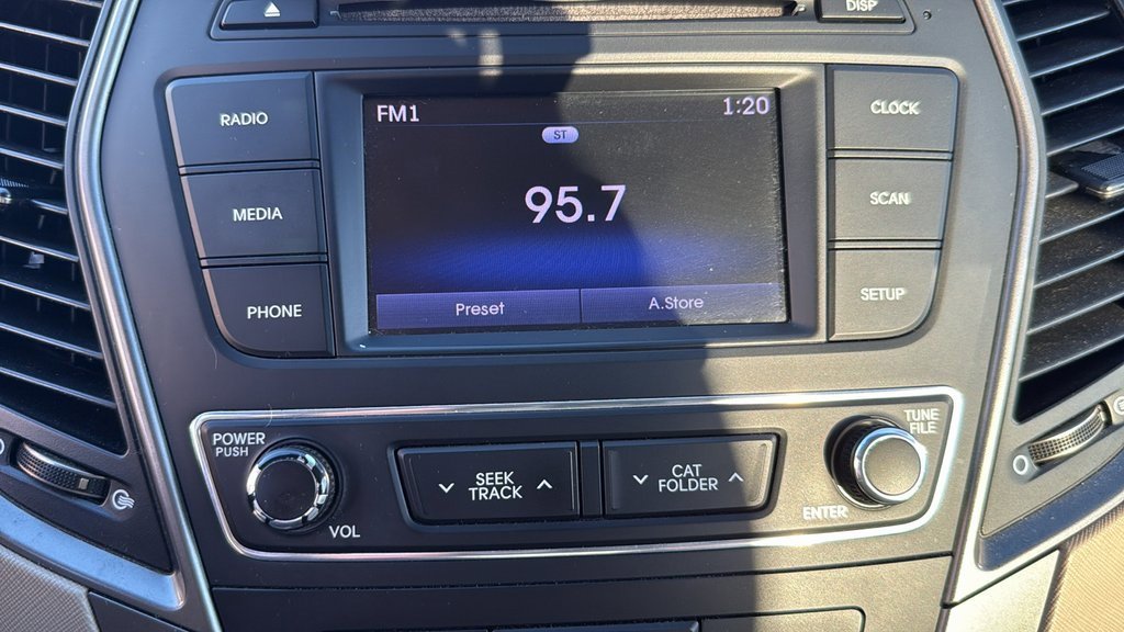 Used 2017 Hyundai Santa Fe Sport image 24