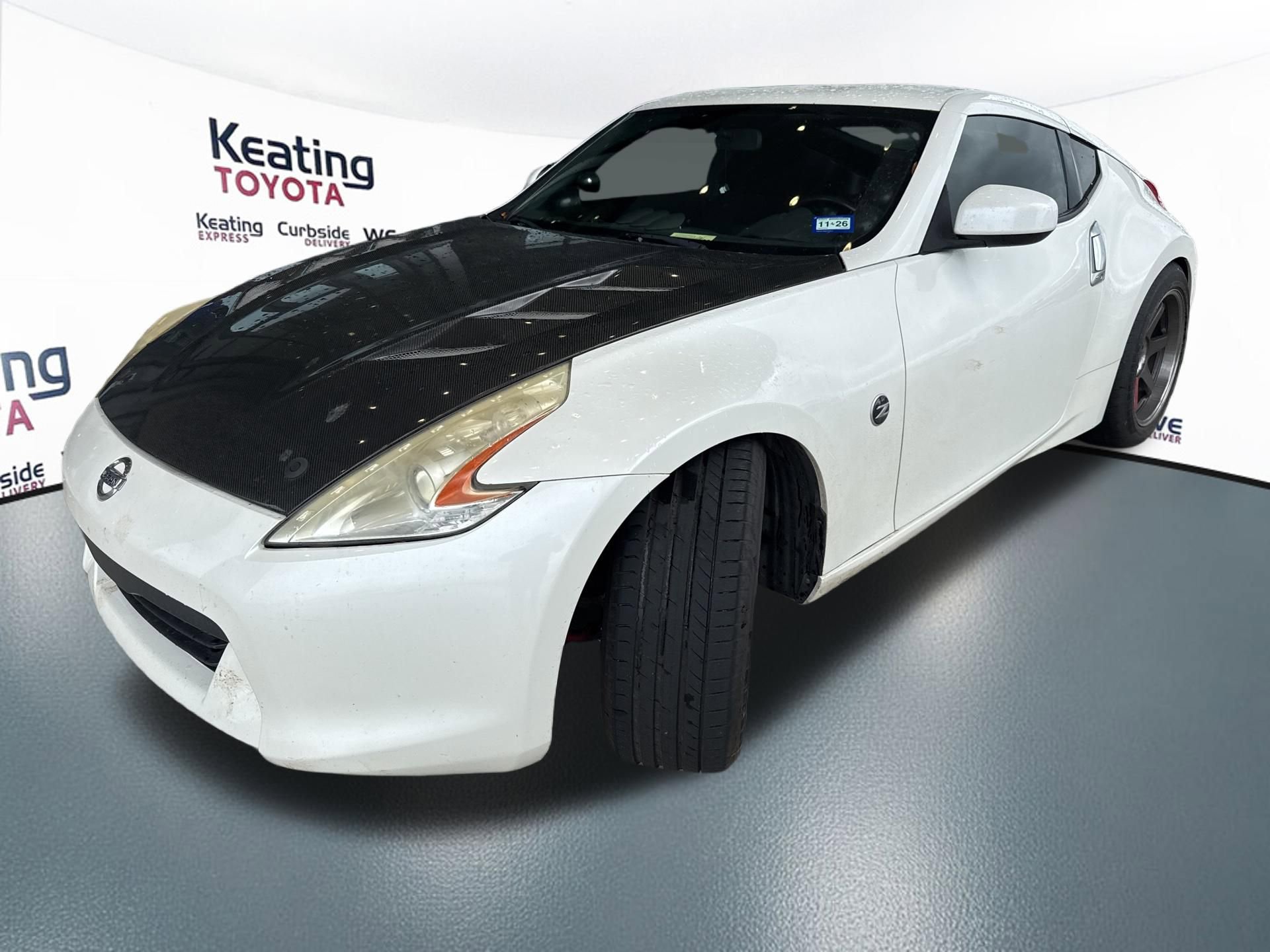 Used 2010 Nissan 370Z Base image 3
