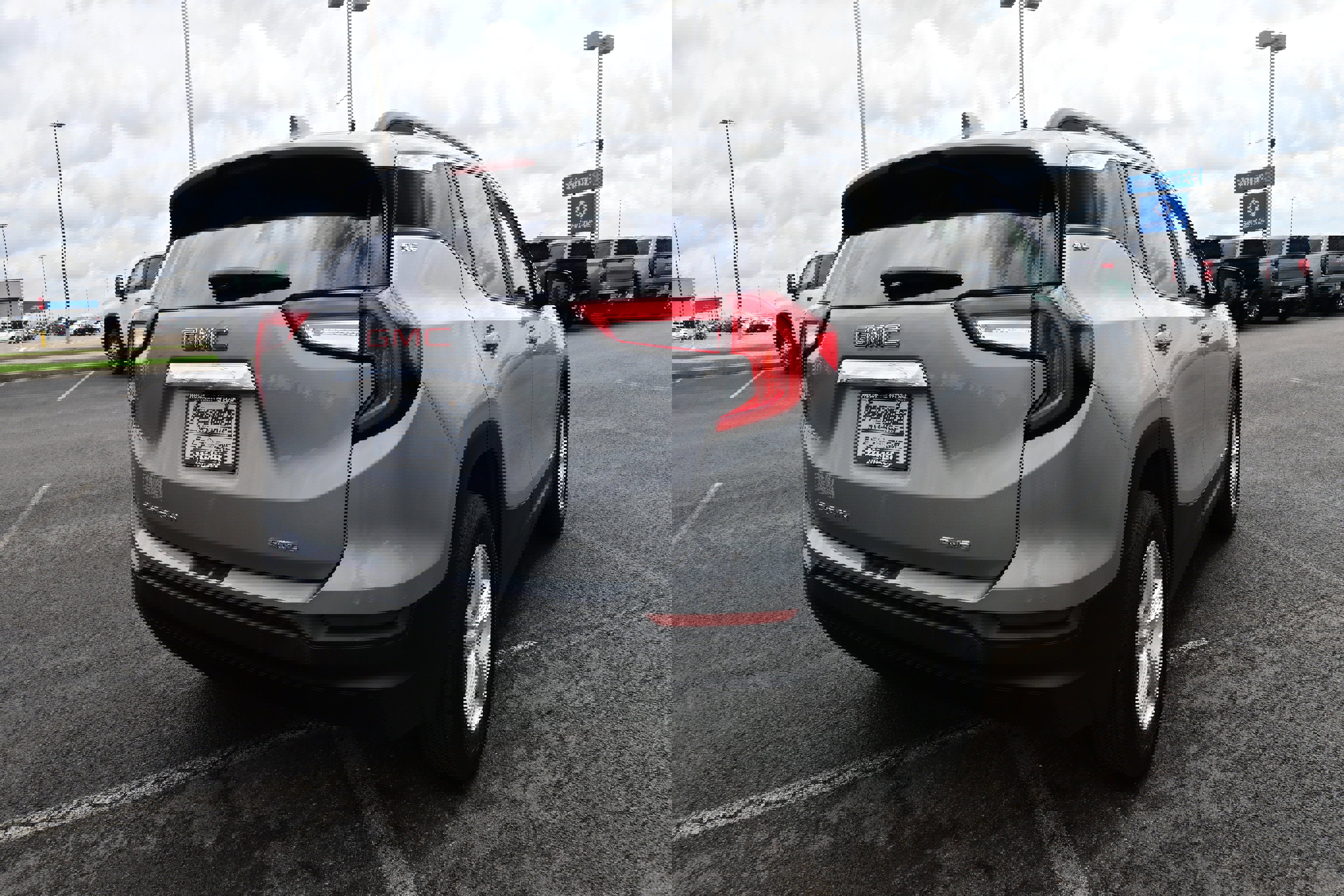 Used 2023 GMC Terrain SLE w/ Driver Convenience Package image 6