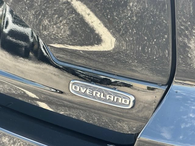 Used 2023 Jeep Grand Cherokee Overland AWD/4WD image 13