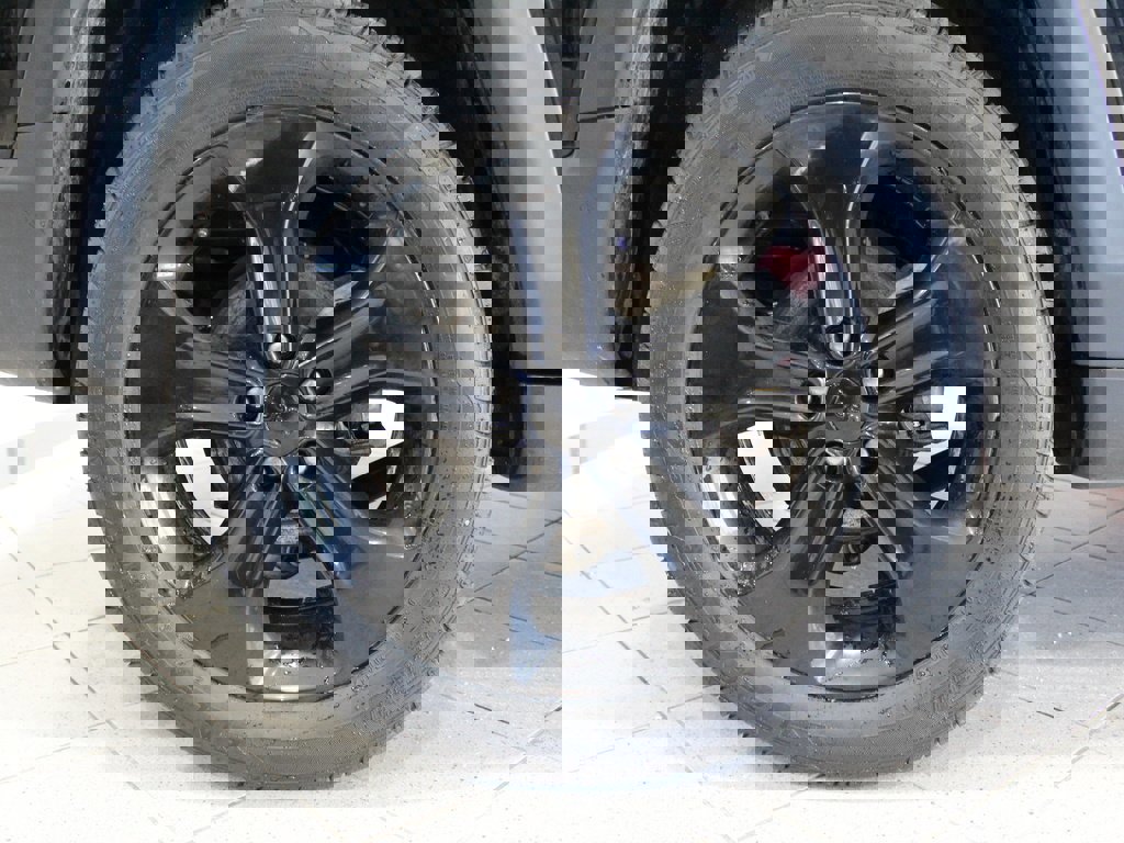 Used 2020 Jeep Compass Latitude image 11