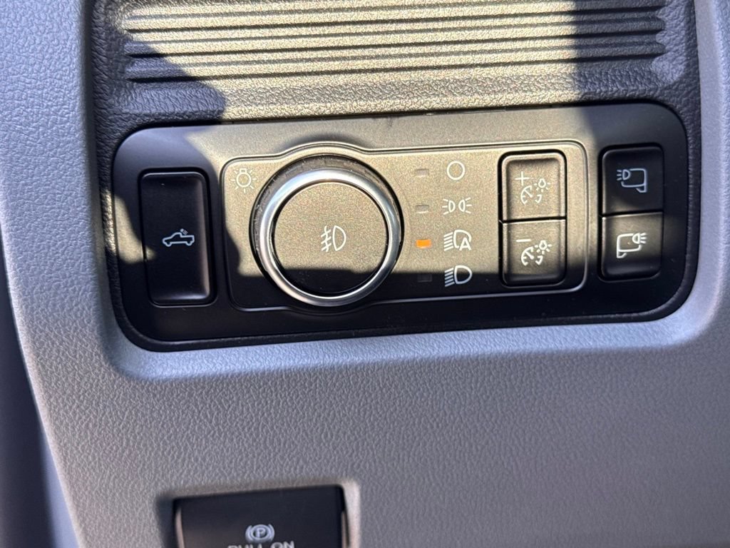 Used 2025 Ford F350 XLT AWD/4WD image 23