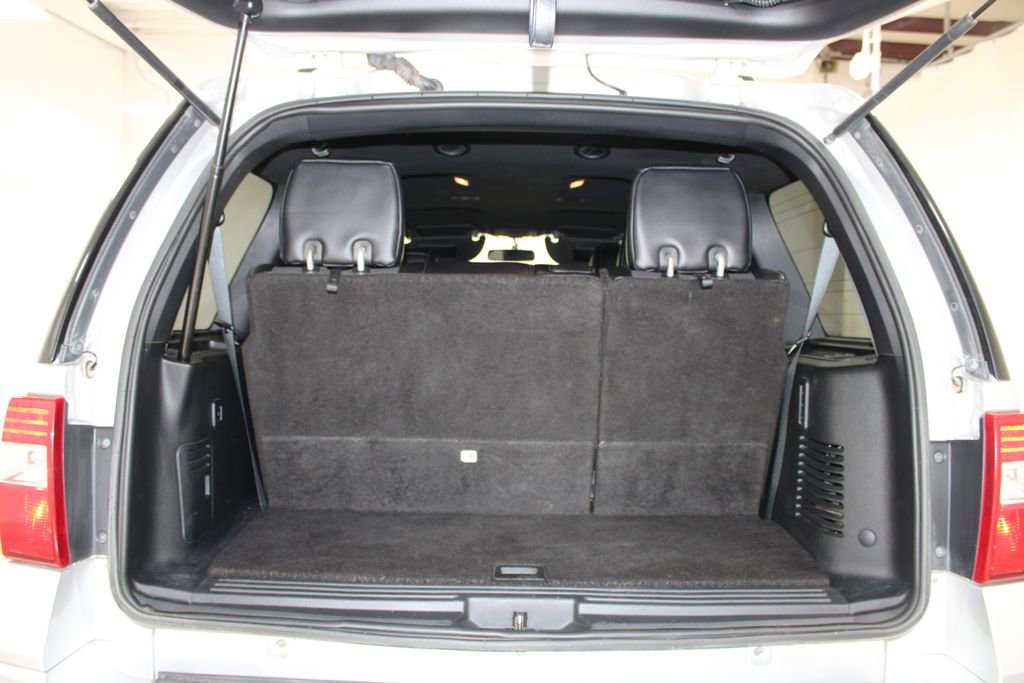 Used 2017 Ford Expedition XLT w/ Equipment Group 201A AWD/4WD image 26
