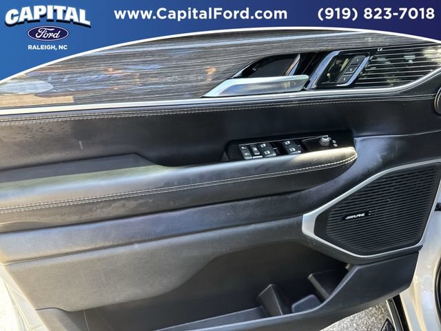 Used 2022 Jeep Wagoneer Series III w/ Convenience Group I AWD/4WD image 20