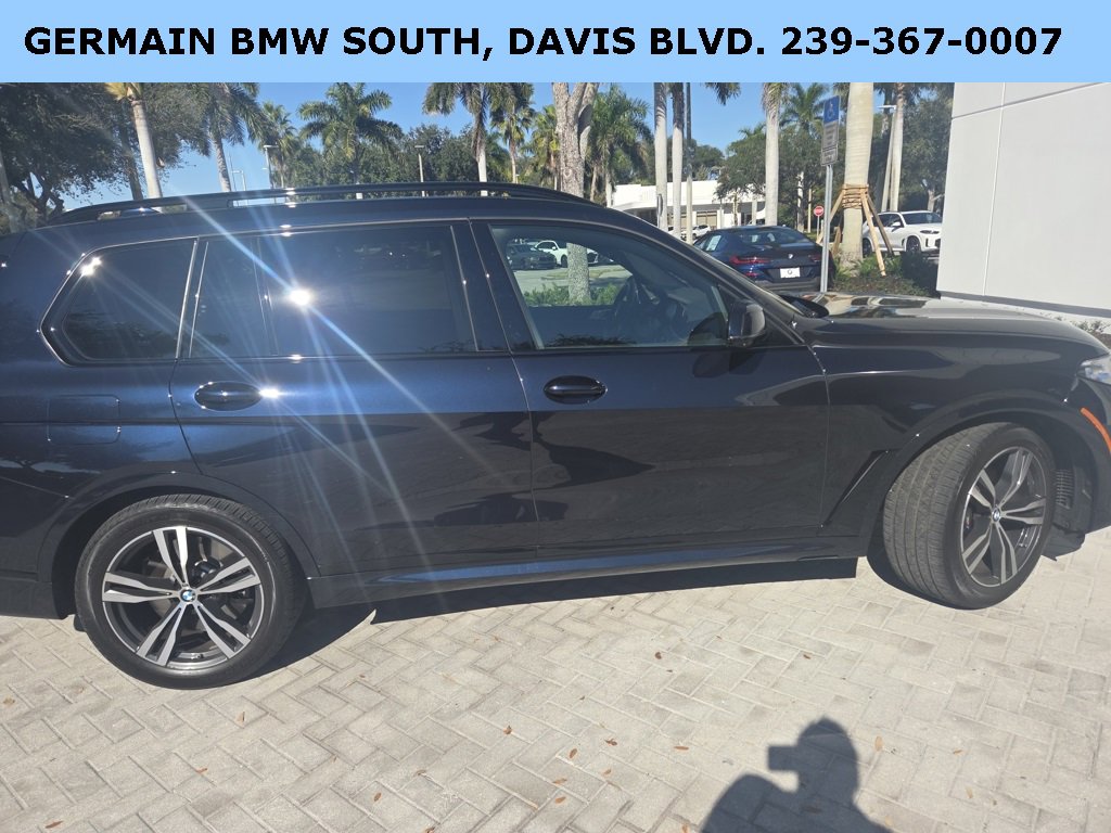 Certified 2022 BMW X7 M50i w/ Executive Package image 33
