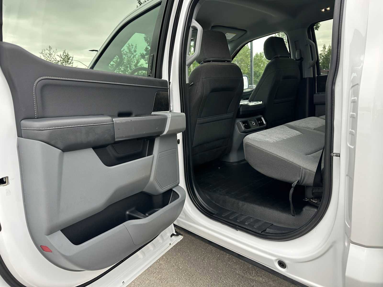 Used 2022 Ford F150 XLT w/ Equipment Group 301A Mid image 15