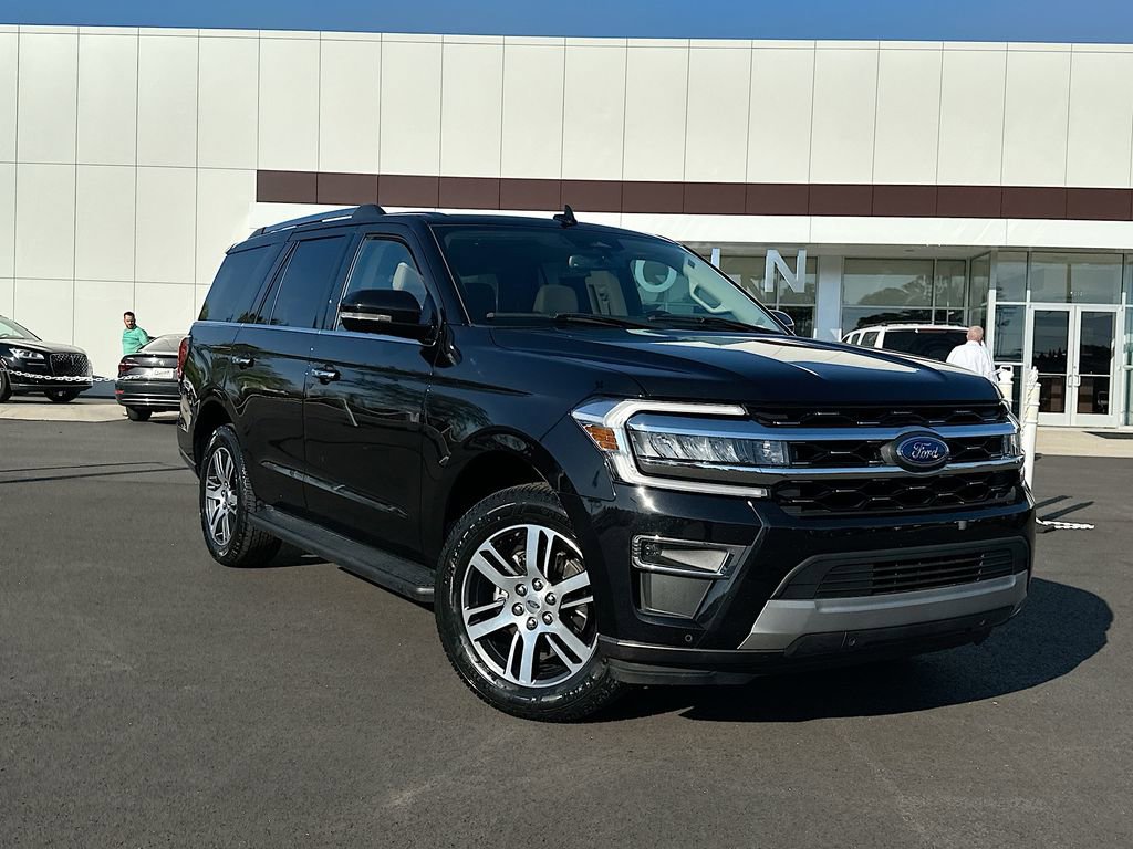 Used 2024 Ford Expedition Limited image 1