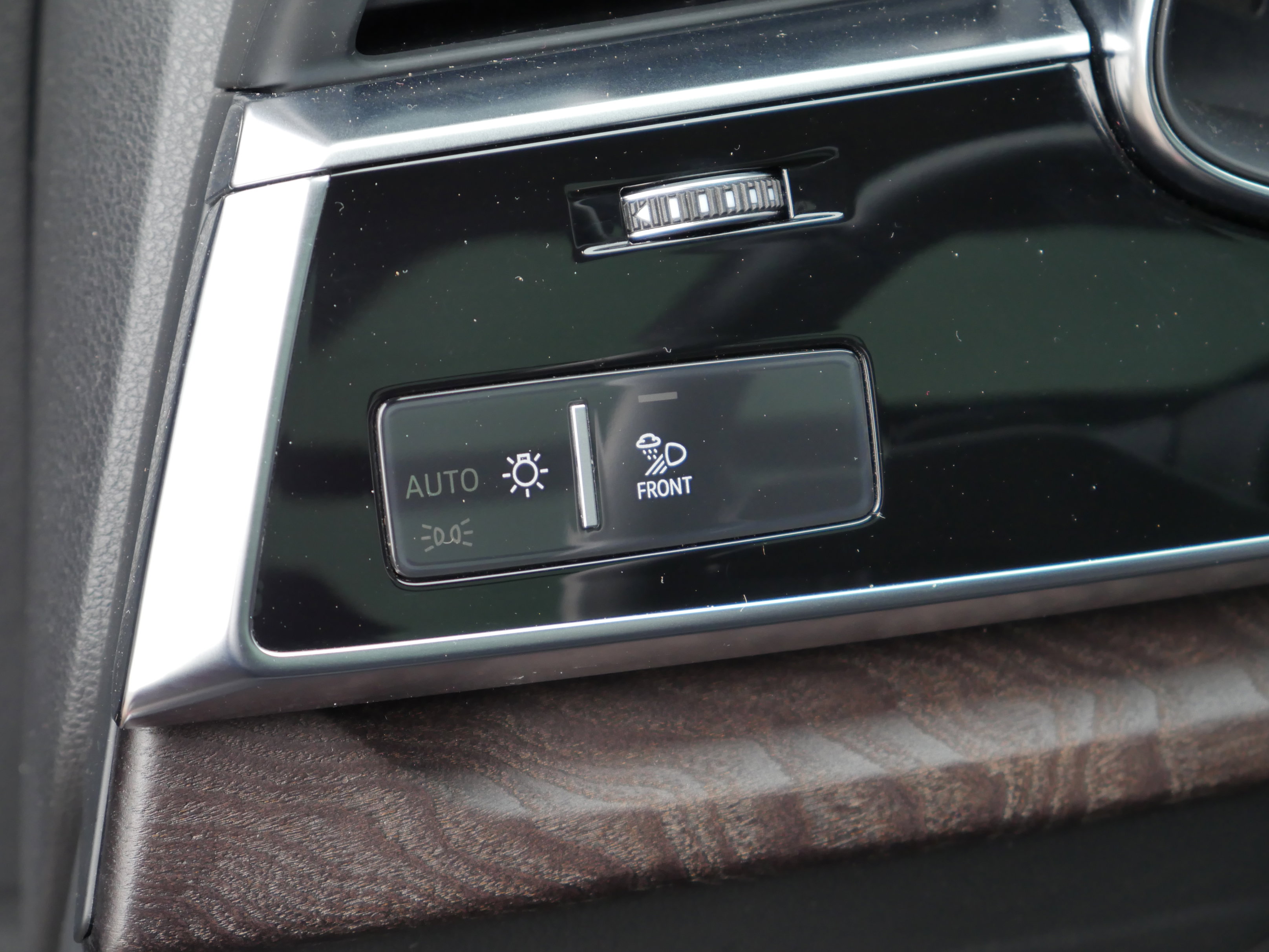 Used 2019 Audi Q8 Prestige image 6