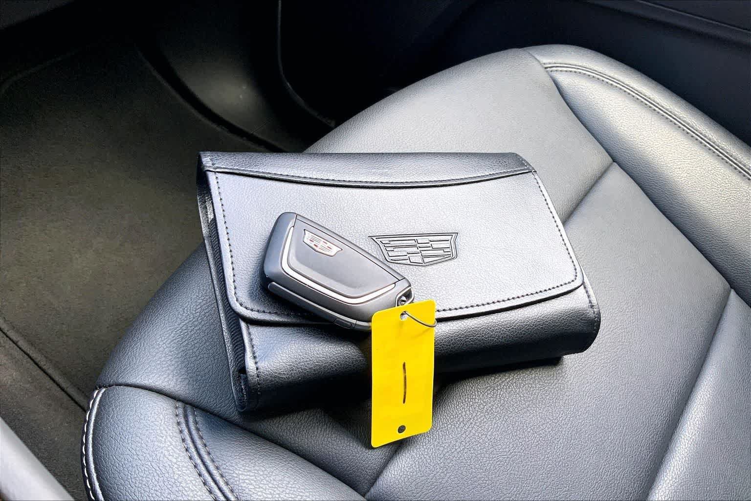 Used 2023 Cadillac Escalade ESV Luxury RWD image 19