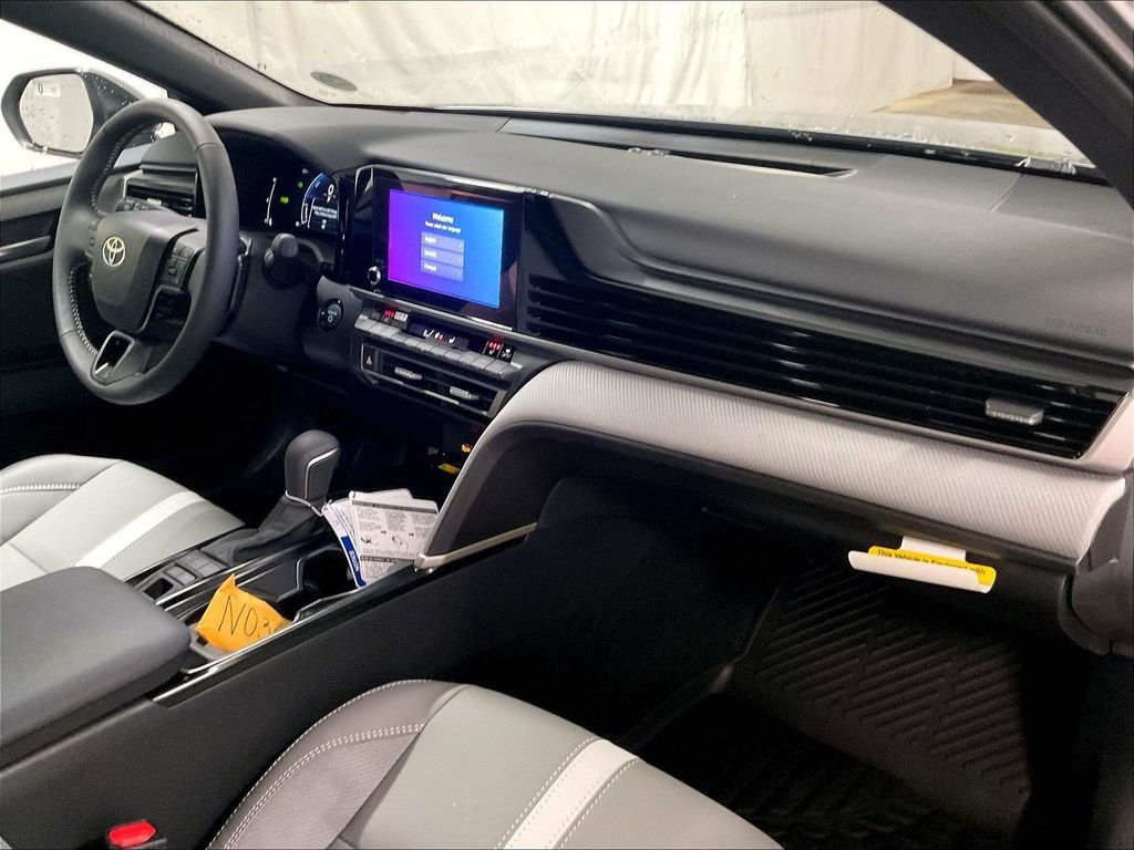 New 2026 Toyota Camry SE FWD image 9