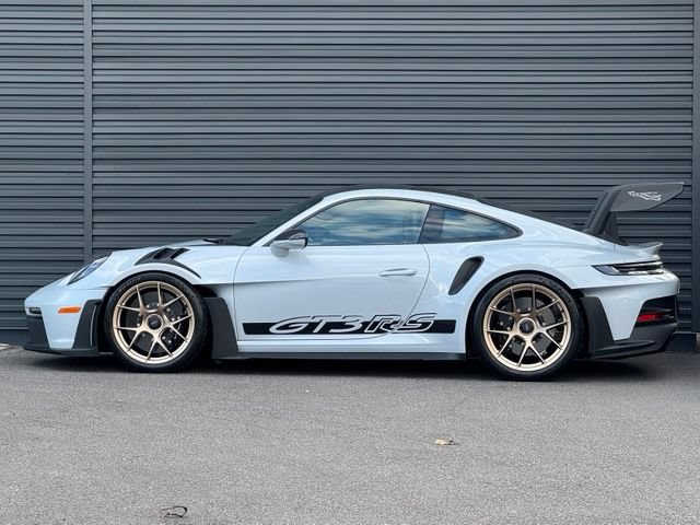 Used 2025 Porsche 911 GT3 RS RWD image 2