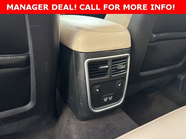 Used 2019 Chrysler 300 Limited image 24