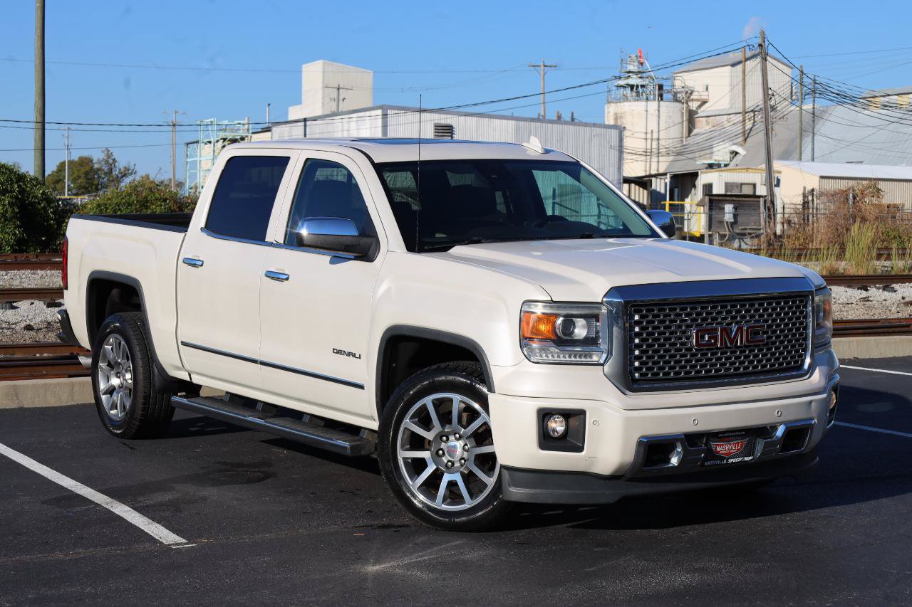 Used 2015 GMC Sierra 1500 Denali w/ Driver Alert Package AWD/4WD image 35