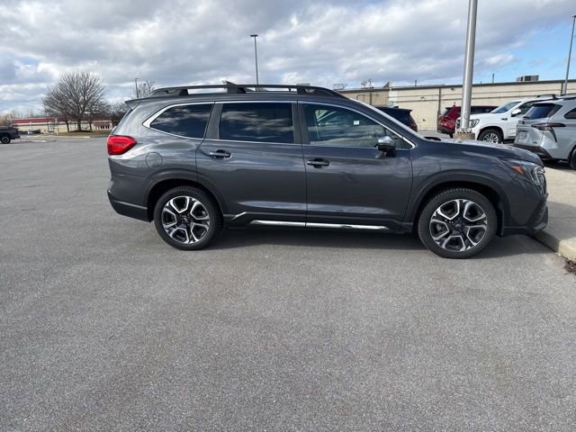 Used 2023 Subaru Ascent Limited w/ Technology Package AWD/4WD image 4