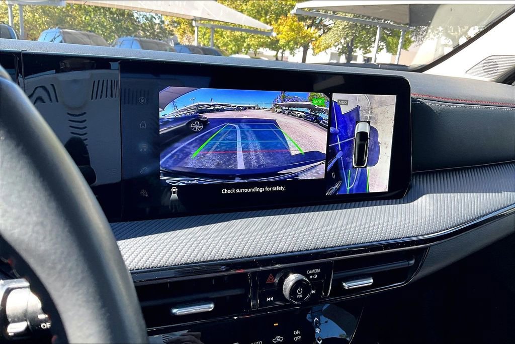 Used 2025 Nissan Kicks SR image 27