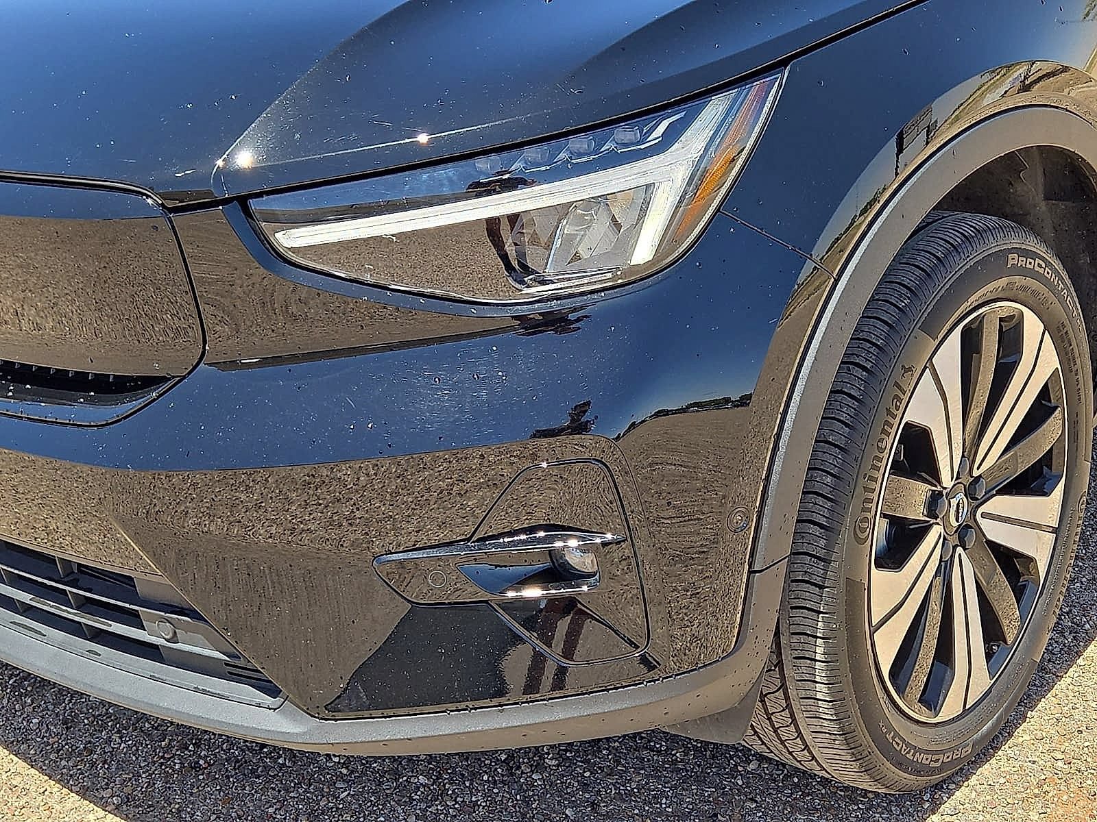 Certified 2023 Volvo XC40 Recharge Plus AWD/4WD image 10