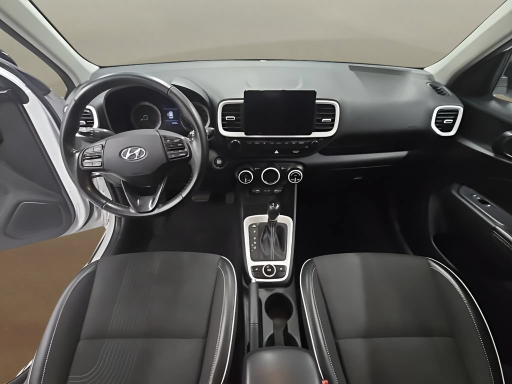 Used 2022 Hyundai Venue Limited FWD image 27