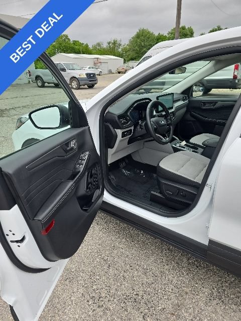 Used 2024 Ford Escape Active w/ Tech Pack #1 FWD image 5