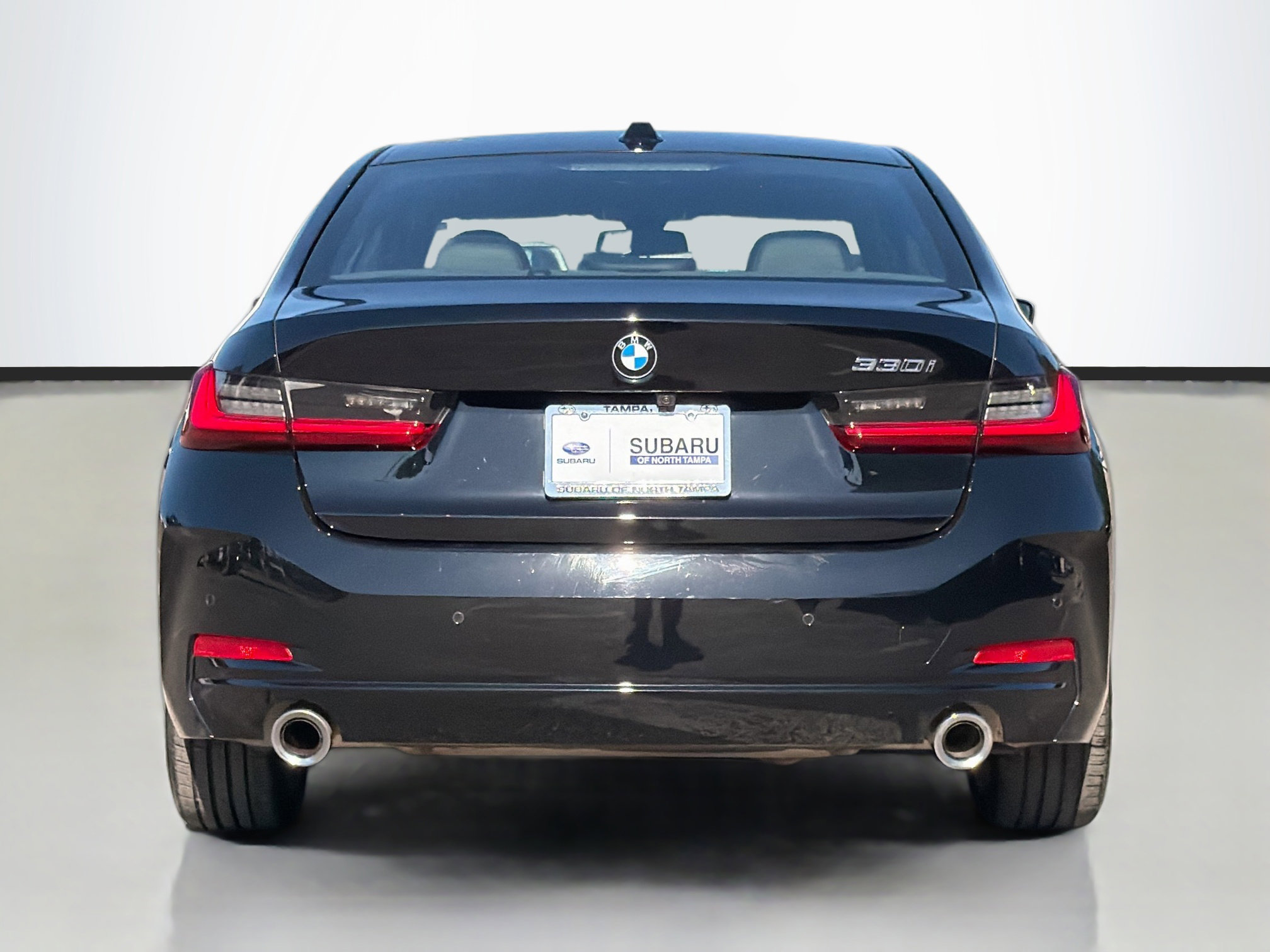 Used 2025 BMW 330i Sedan image 4