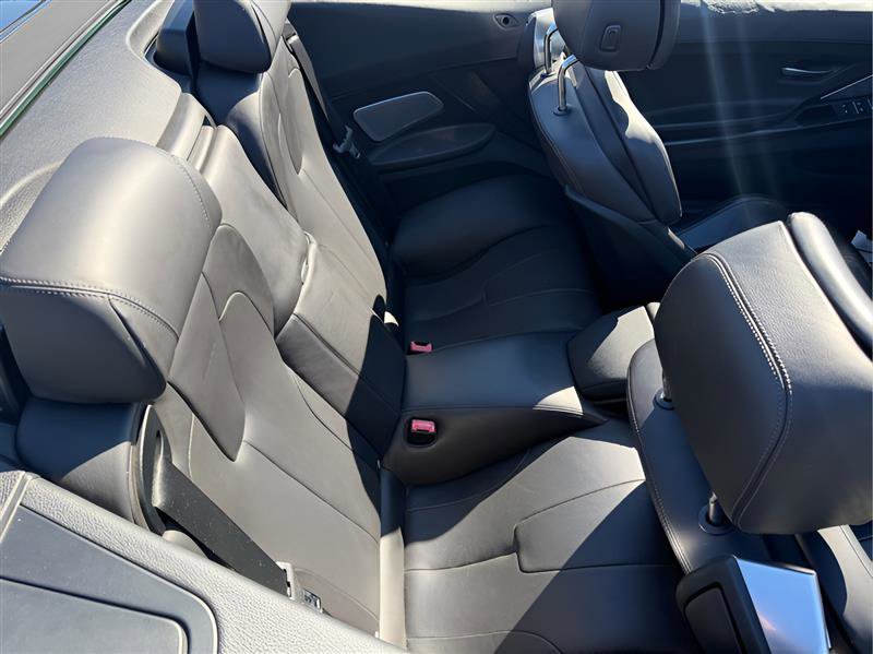 Used 2017 BMW M6 Convertible image 32