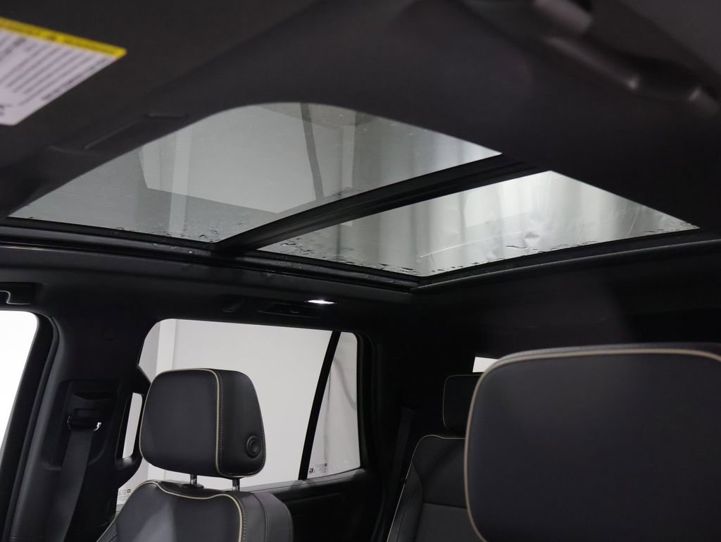 Used 2025 Chevrolet Tahoe Premier w/ Sun And Tow Package image 11