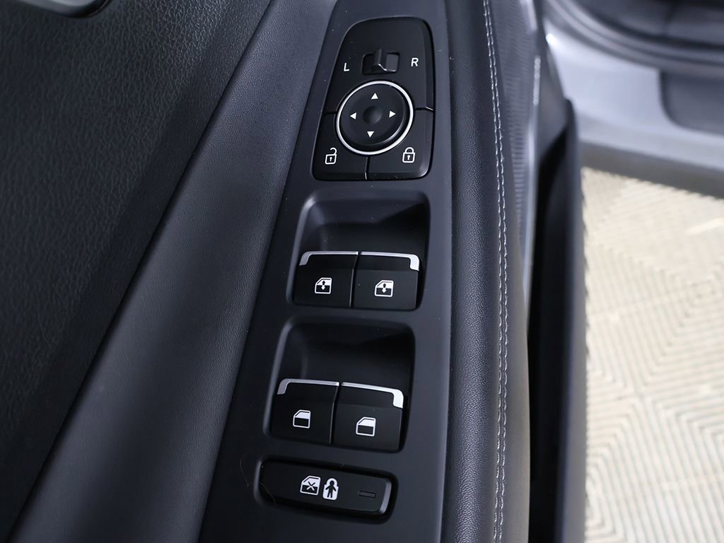 Used 2023 Hyundai Santa Fe SEL w/ Premium Package image 37