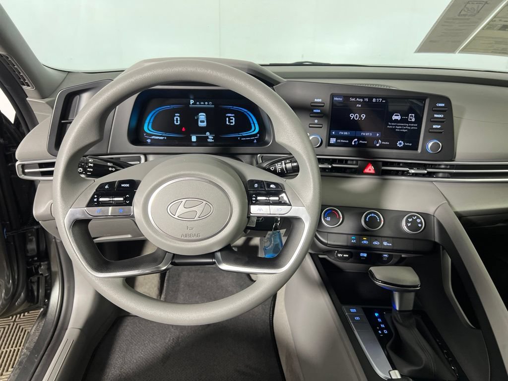 New 2026 Hyundai Elantra SE FWD image 13