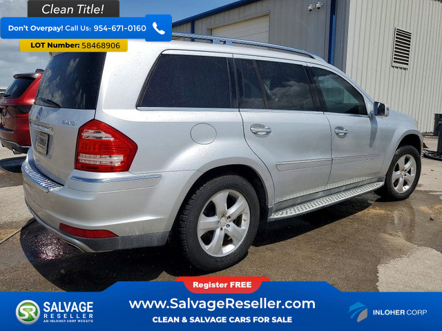 Used 2011 Mercedes-Benz GL 450 4MATIC image 4