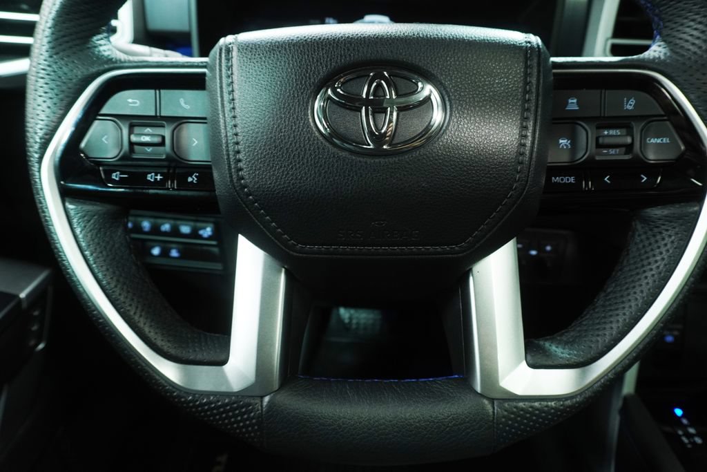Used 2023 Toyota Tundra Platinum AWD/4WD image 19