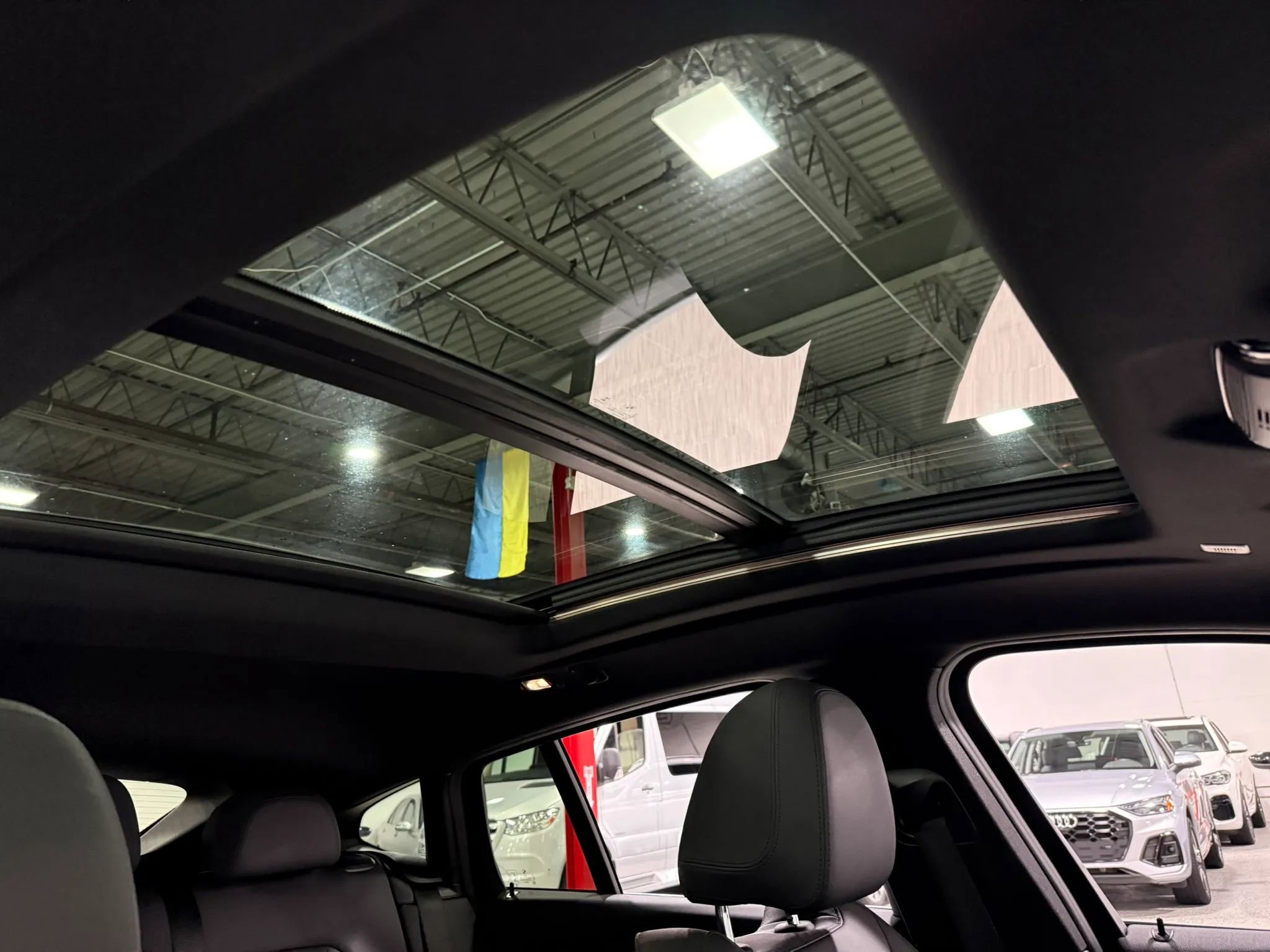 Used 2019 BMW X4 xDrive30i AWD/4WD image 52