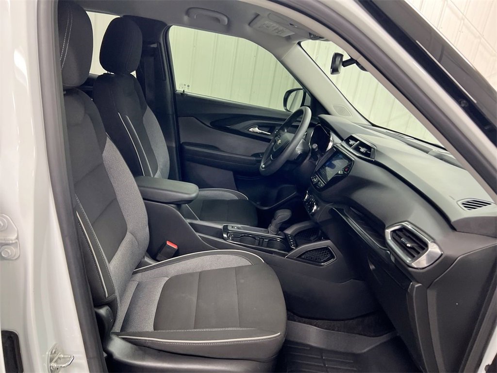 Used 2023 Chevrolet TrailBlazer LT w/ Convenience Package image 21