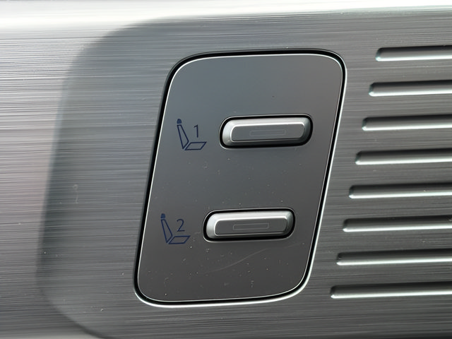 Used 2024 Hyundai Santa Fe Limited AWD/4WD image 19