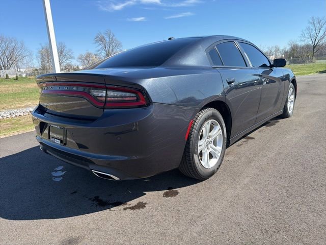 Used 2019 Dodge Charger SXT w/ Leather Interior Group RWD image 6