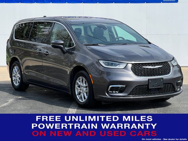 Used 2023 Chrysler Pacifica Touring-L FWD image 1
