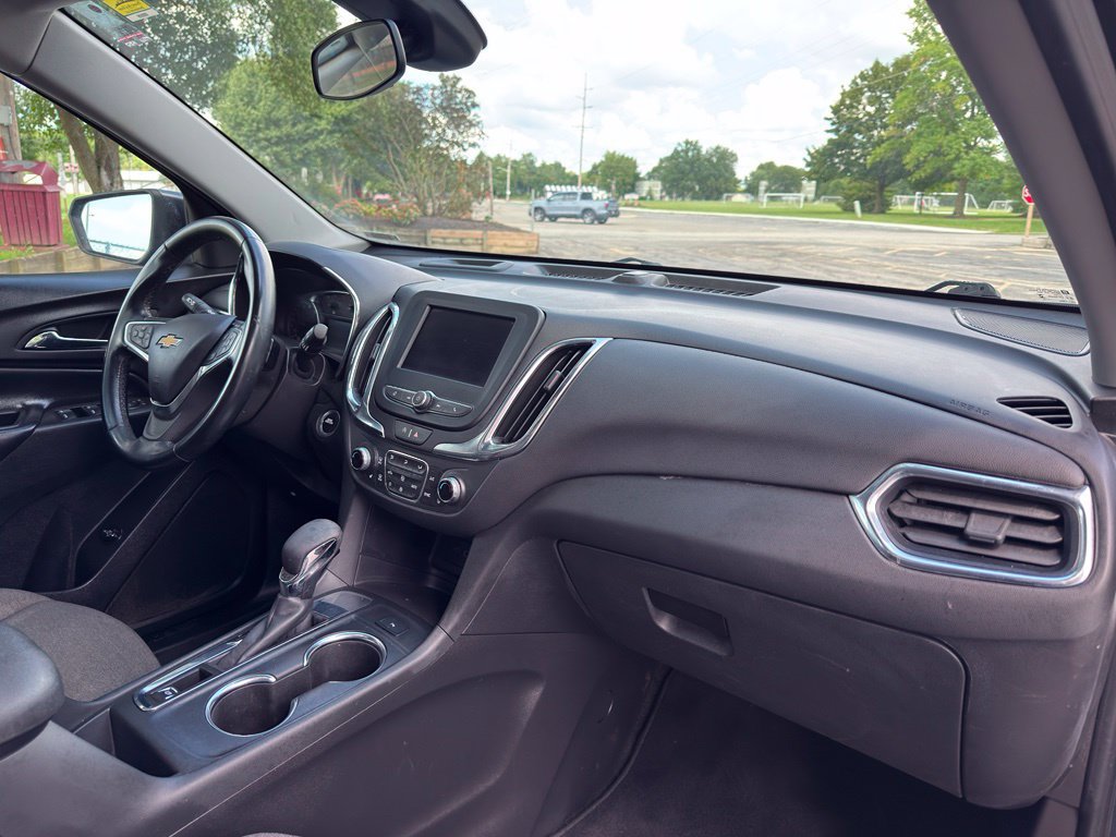 Used 2023 Chevrolet Equinox LT FWD image 36
