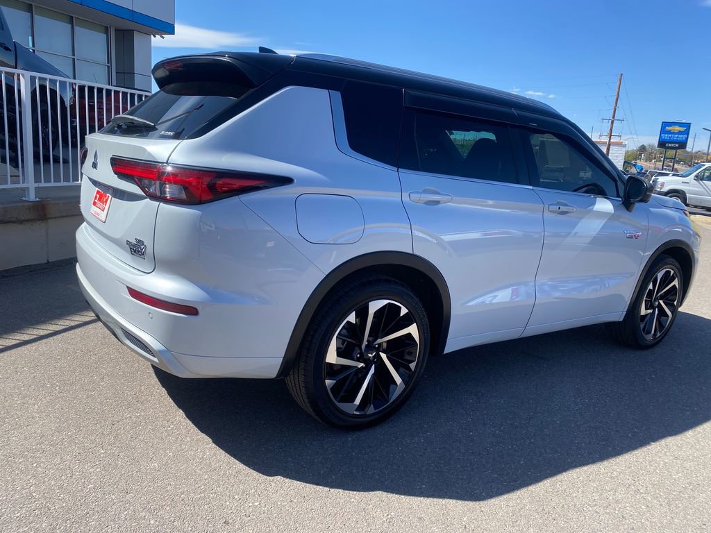 Used 2023 Mitsubishi Outlander SEL AWD/4WD image 5