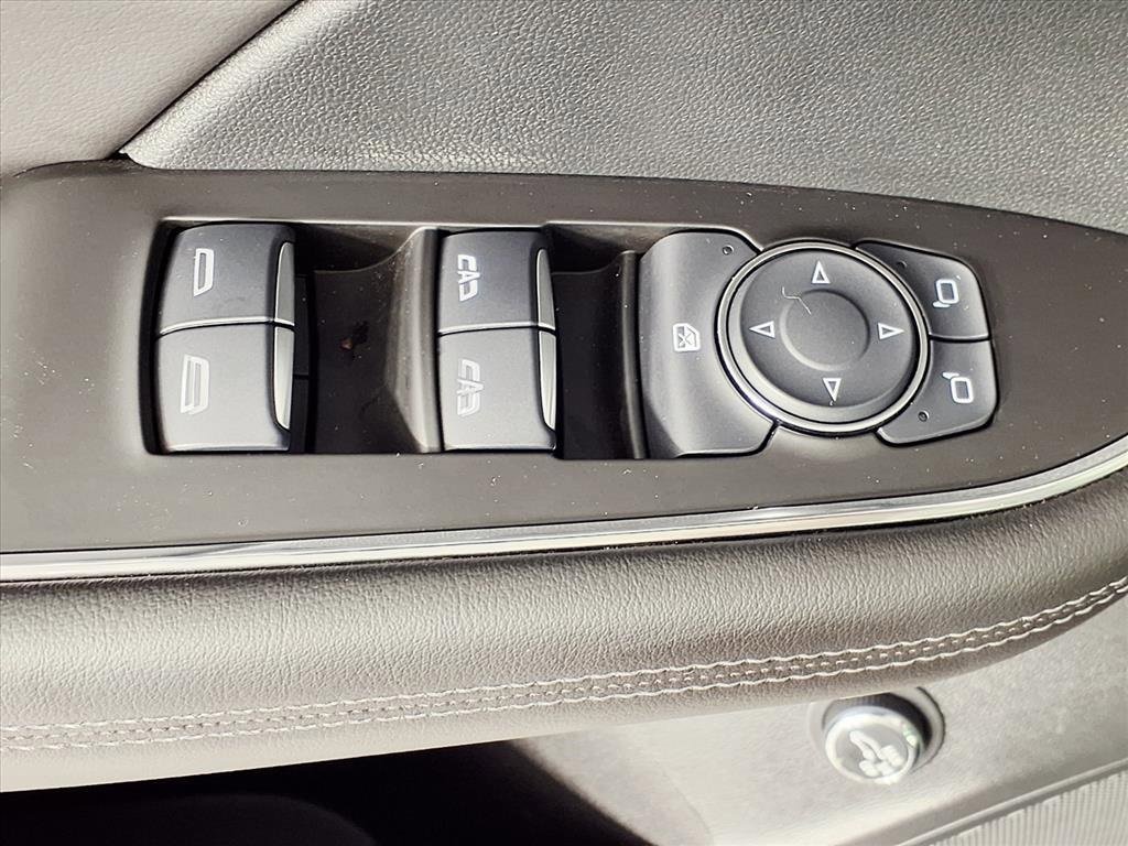 Used 2024 Buick Envision Avenir image 18