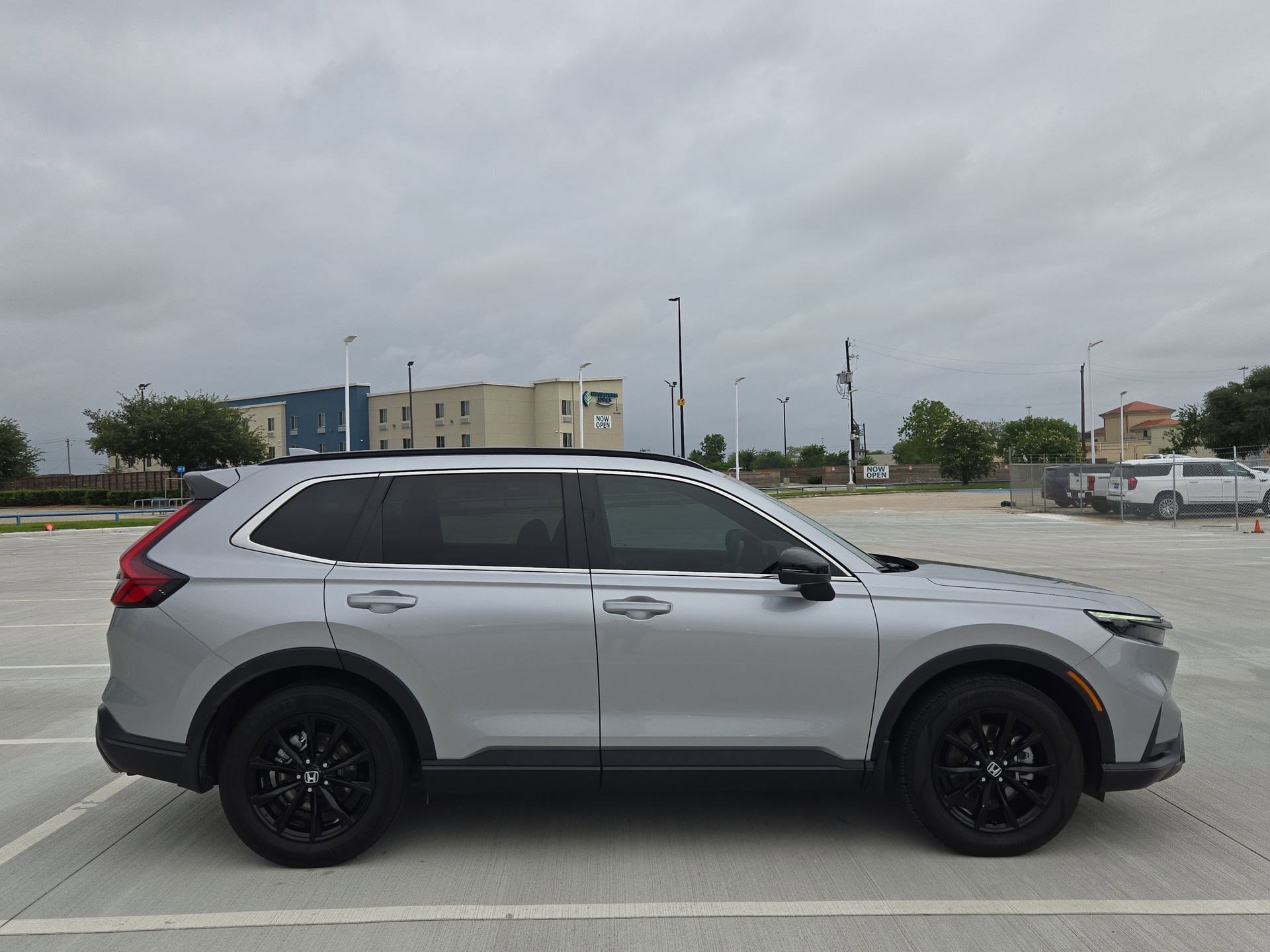 Certified 2023 Honda CR-V Sport image 2