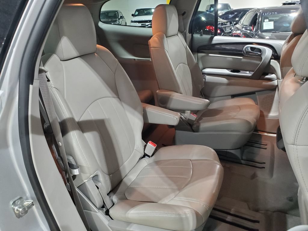 Used 2015 Buick Enclave Leather FWD image 18