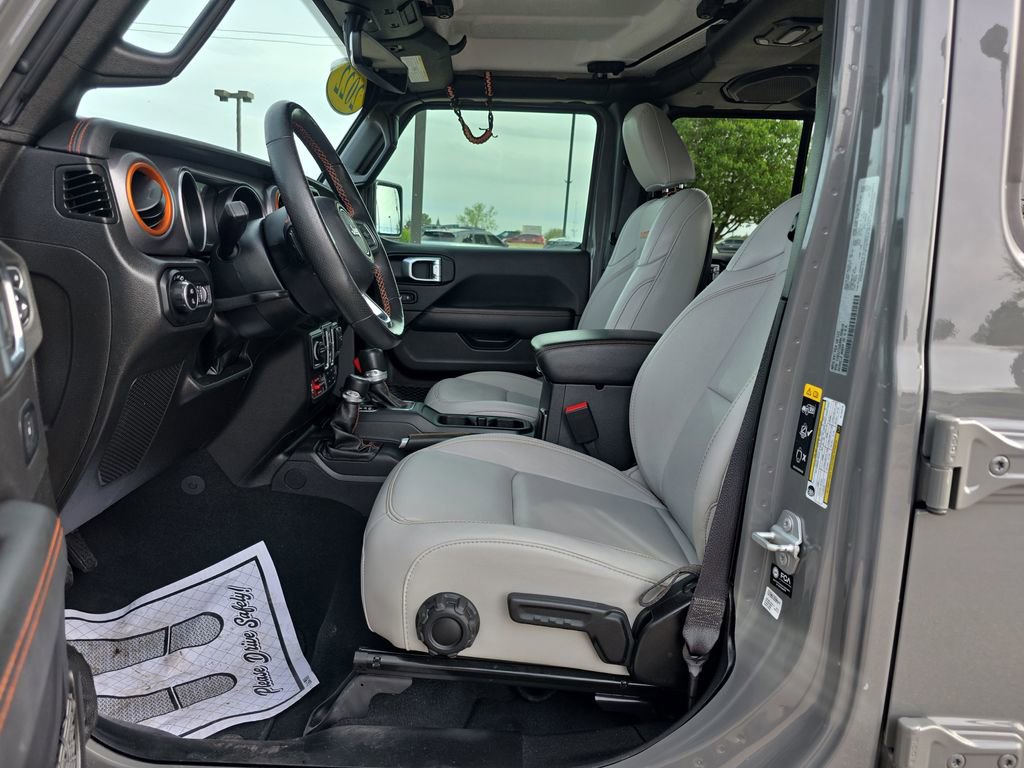 Used 2022 Jeep Gladiator Mojave w/ LED Lighting Group AWD/4WD image 9