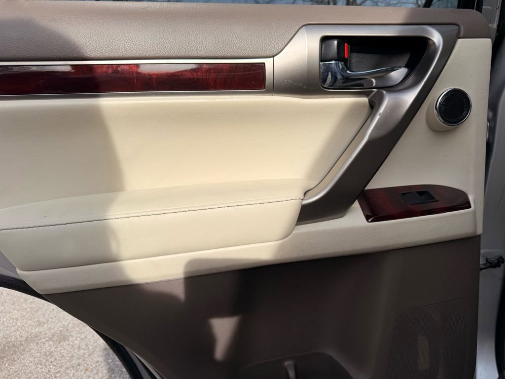 Used 2012 Lexus GX 460 Premium image 32