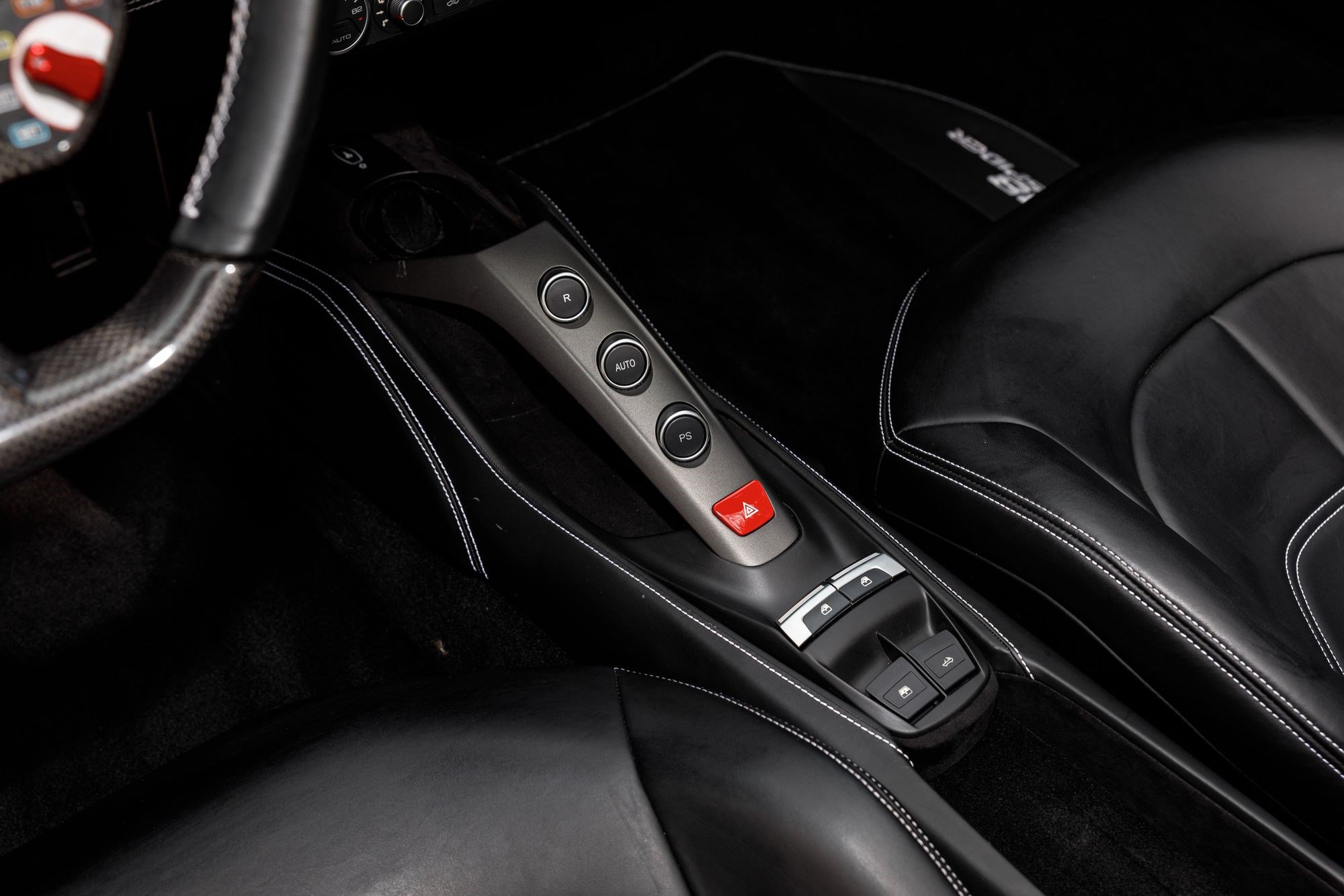 Used 2019 Ferrari 488 Spider RWD image 32