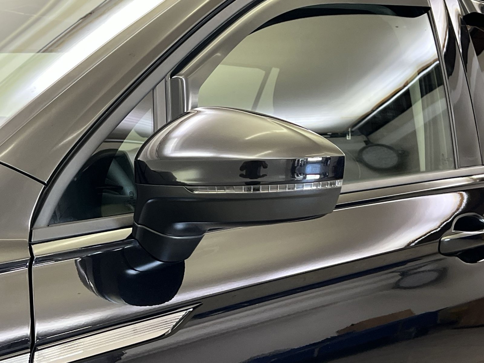 Used 2023 Volkswagen Tiguan S w/ Driver Assistance Package FWD image 30