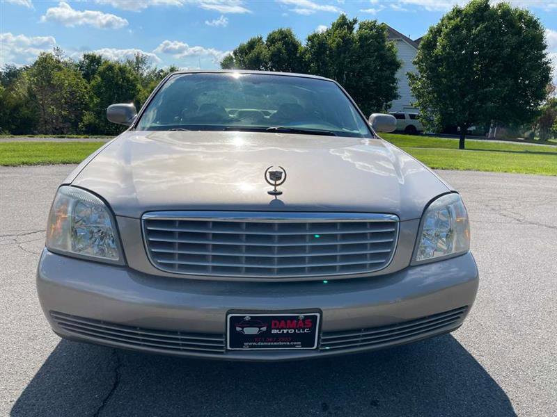 Used 2003 Cadillac De Ville w/ Comfort & Convenience Package FWD image 3