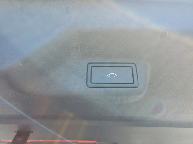 New 2025 Volkswagen ID. Buzz Pro S Plus image 8