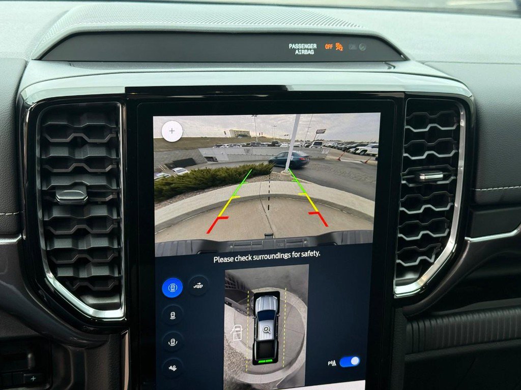 Used 2025 Ford Ranger Lariat w/ FX4 Off-Road Package image 21