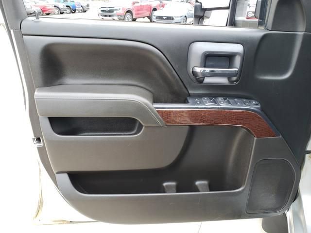 Used 2017 GMC Sierra 2500 SLE w/ SLE Preferred Package image 11